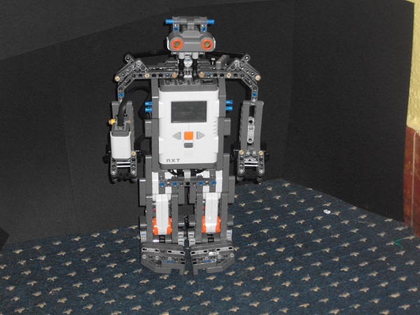 lego mindstorms humanoid robot